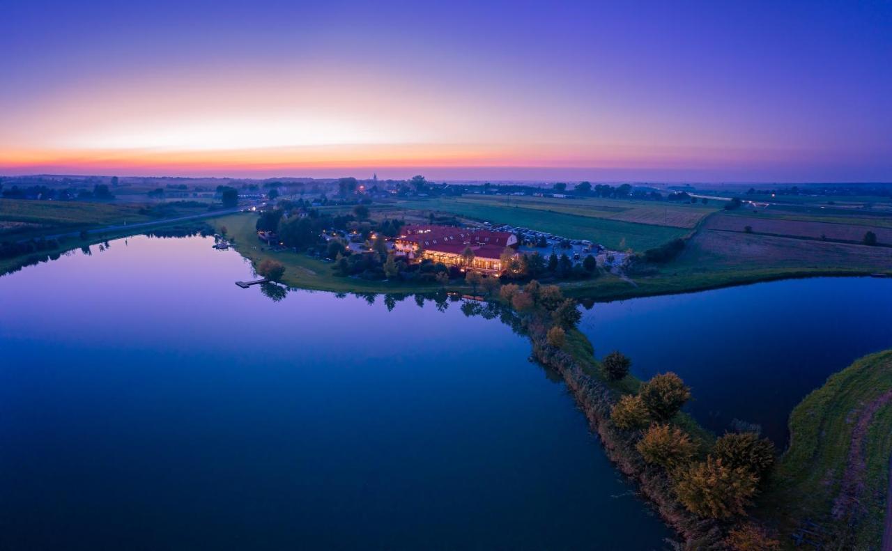 Dwor Bogucin Hotel&Restauracja Экстерьер фото
